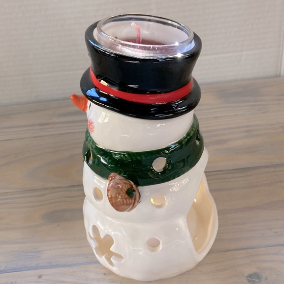 YANKEE CANDLE Snowman Tea or Votive Candle Holder 6 inches Tall - Picture 4 of 10